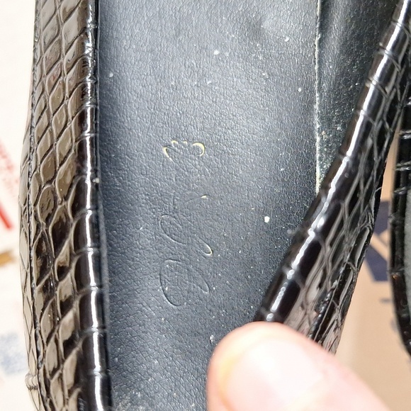 JACLYN SMITH SIZE 7 SLIP ON FLATS - Picture 7 of 7